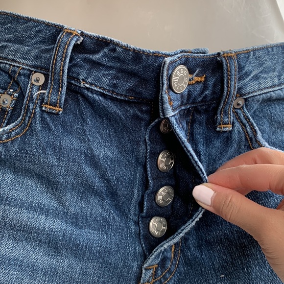 Jean shorts - Picture 3 of 3